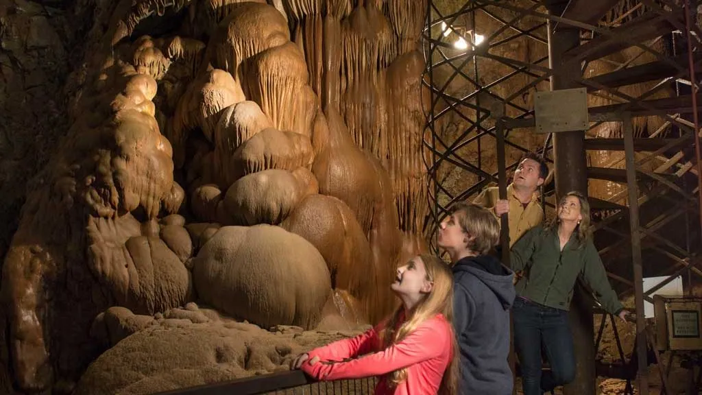 Moaning Caverns