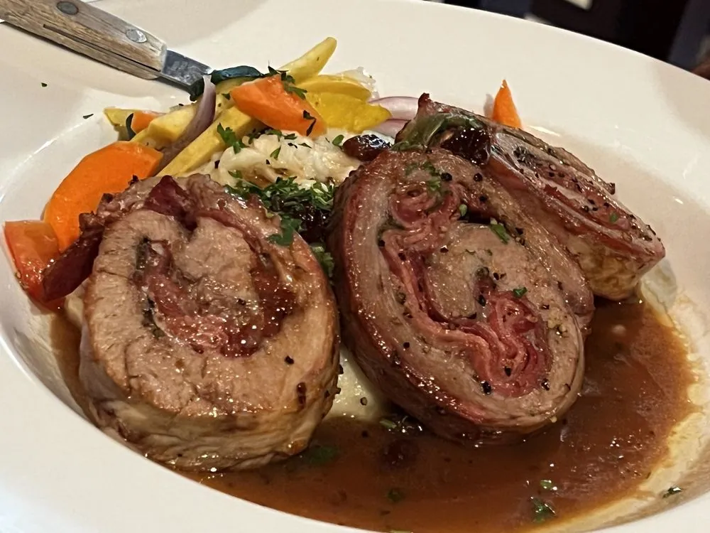 Top Restaurants Near Arnold, CA